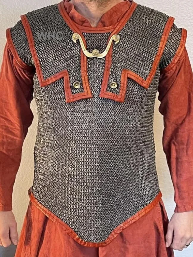 Reconstruction of Roman lorica hamata