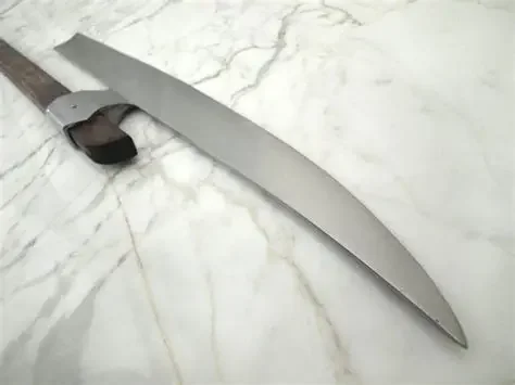 Reconstruction of a Viking-age atgeir polearm with composite head